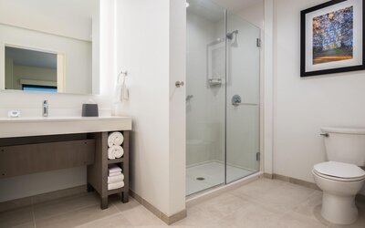 Hyatt House Fresno Campus Pointe