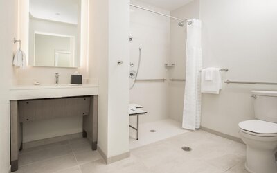 Hyatt House Fresno Campus Pointe