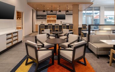 Hyatt House Fresno Campus Pointe
