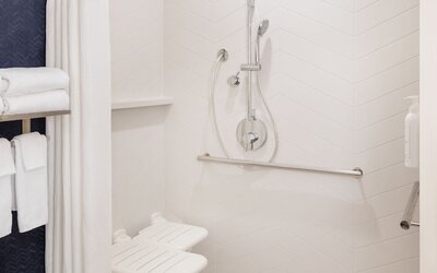 Fairfield Inn & Suites by Marriott Fresno North/Shaw Avenue