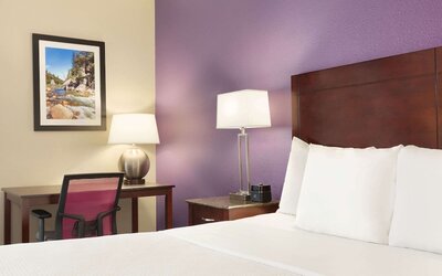 La Quinta Inn & Suites by Wyndham Fresno Northwest