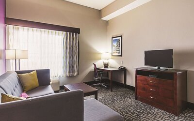La Quinta Inn & Suites by Wyndham Fresno Northwest