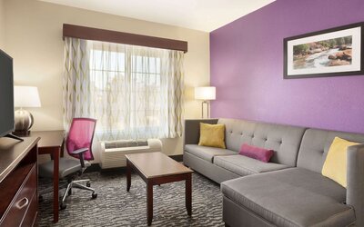 La Quinta Inn & Suites by Wyndham Fresno Northwest