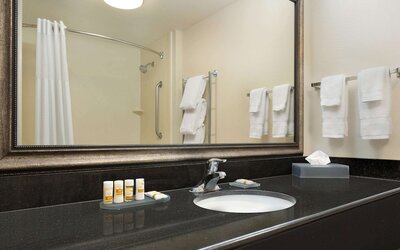 La Quinta Inn & Suites by Wyndham Fresno Northwest