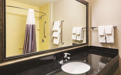 La Quinta Inn & Suites by Wyndham Fresno Northwest