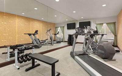 La Quinta Inn & Suites by Wyndham Fresno Northwest