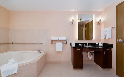 Homewood Suites by Hilton Fresno