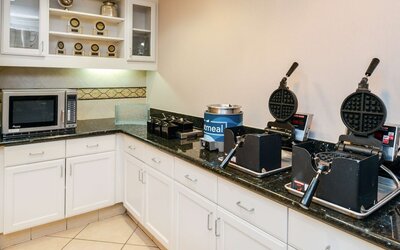 Homewood Suites by Hilton Fresno