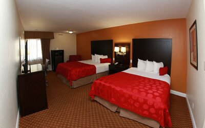 Ramada by Wyndham Fresno North