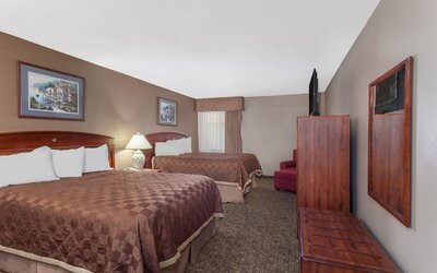 Ramada by Wyndham Fresno North