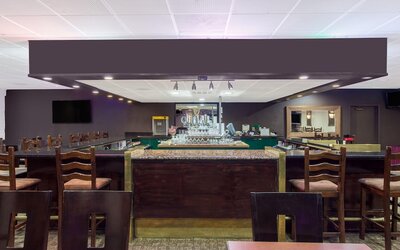Ramada by Wyndham Fresno North