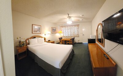 Formosa Inn