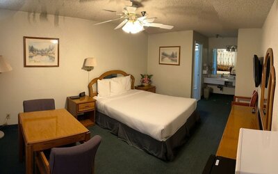 Formosa Inn