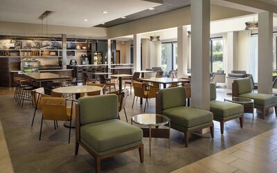 Courtyard by Marriott Fresno