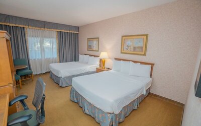 Piccadilly Inn Airport