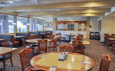 Piccadilly Inn Airport