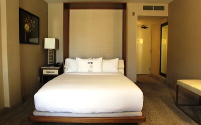 DoubleTree by Hilton Fresno Convention Center