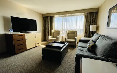 DoubleTree by Hilton Fresno Convention Center