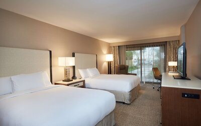 DoubleTree by Hilton Fresno Convention Center