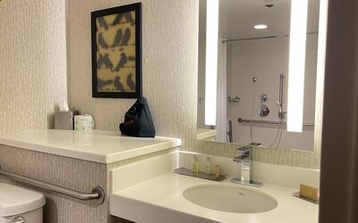 DoubleTree by Hilton Fresno Convention Center