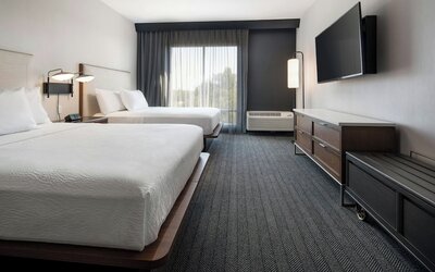 Courtyard by Marriott Fresno Clovis