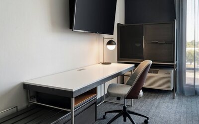Courtyard by Marriott Fresno Clovis