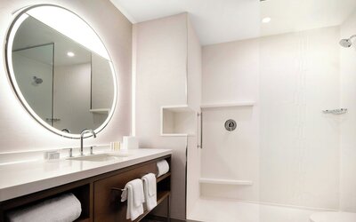 Courtyard by Marriott Fresno Clovis