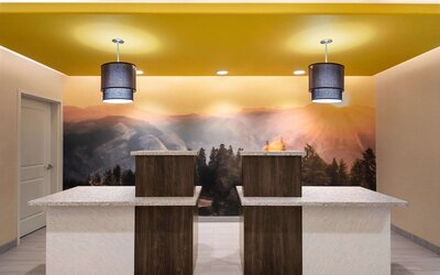 La Quinta Inn & Suites by Wyndham Clovis CA