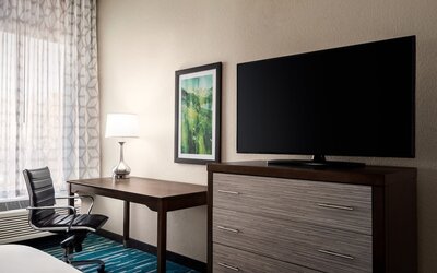 La Quinta Inn & Suites by Wyndham Clovis CA