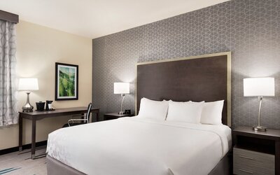 La Quinta Inn & Suites by Wyndham Clovis CA