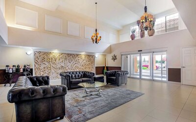 La Quinta Inn & Suites by Wyndham Fowler