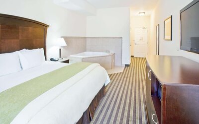 La Quinta Inn & Suites by Wyndham Fowler