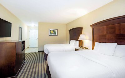 La Quinta Inn & Suites by Wyndham Fowler