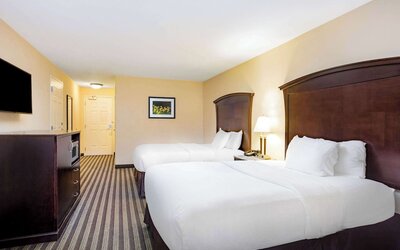 La Quinta Inn & Suites by Wyndham Fowler