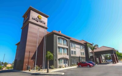 La Quinta Inn & Suites by Wyndham Fowler