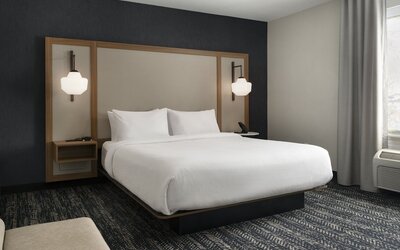 Fairfield by Marriott Inn & Suites Fresno River Park