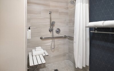 Fairfield by Marriott Inn & Suites Fresno River Park