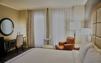 The Adolphus, Autograph Collection