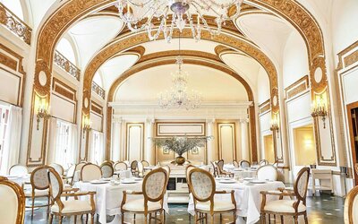 The Adolphus, Autograph Collection