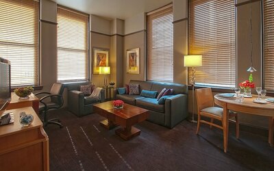 Magnolia Hotel Dallas Downtown