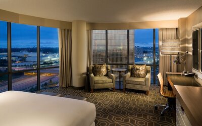 DoubleTree by Hilton Dallas - Campbell Centre