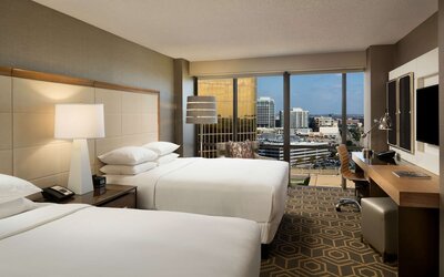 DoubleTree by Hilton Dallas - Campbell Centre