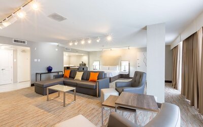 DoubleTree by Hilton Dallas - Richardson