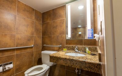 DoubleTree by Hilton Dallas - Richardson