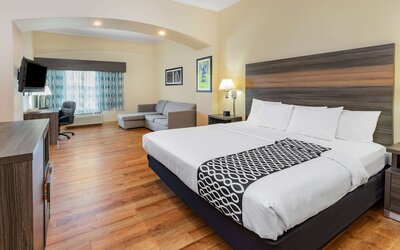 La Quinta Inn & Suites by Wyndham Garland Harbor Point