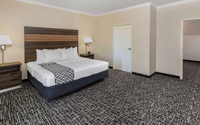 La Quinta Inn & Suites by Wyndham Garland Harbor Point