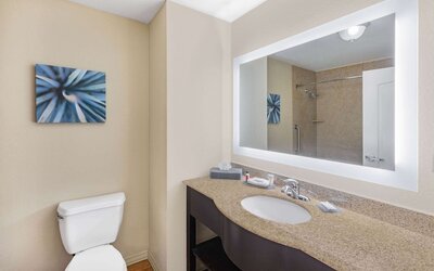La Quinta Inn & Suites by Wyndham Garland Harbor Point