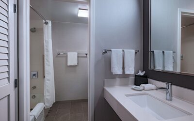 Courtyard by Marriott Dallas Richardson at Spring Valley