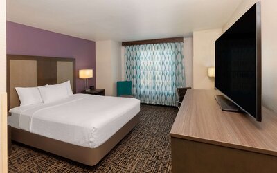 La Quinta Inn & Suites by Wyndham Rockwall