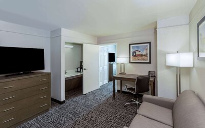 La Quinta Inn & Suites by Wyndham Rockwall